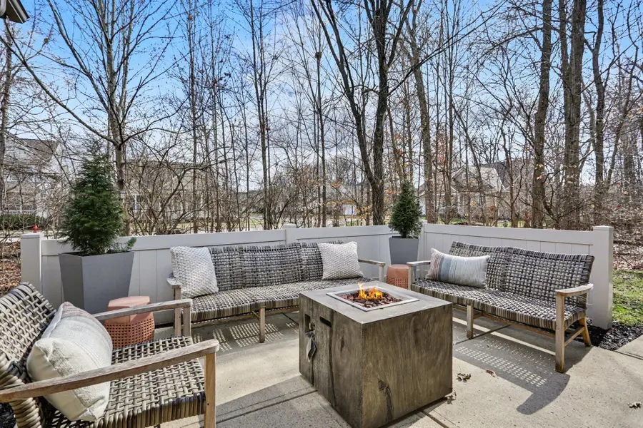 660 Albion Place, Westerville, OH 43082 - #3