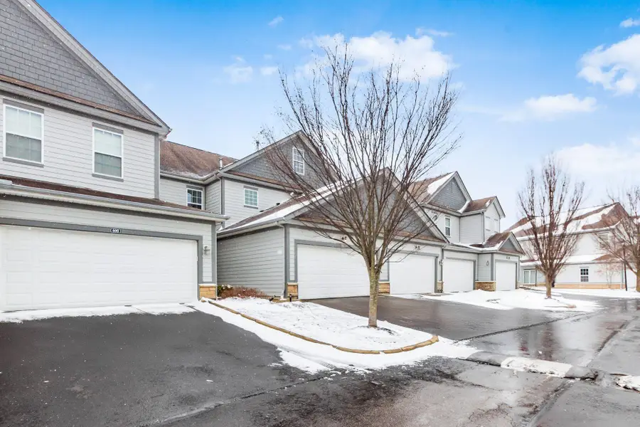 590 Redwood Lane, Lewis Center, OH 43035 - #3