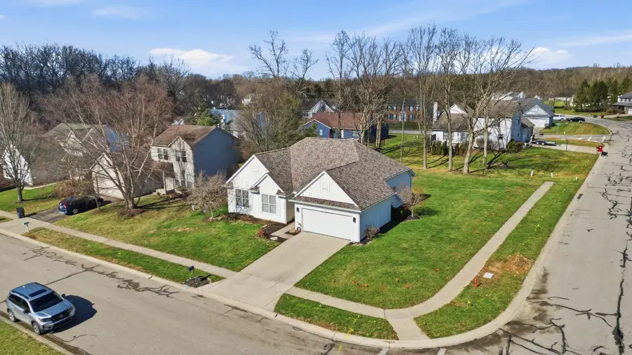 300 Shawnee Loop S, Pataskala, OH 43062 - #2