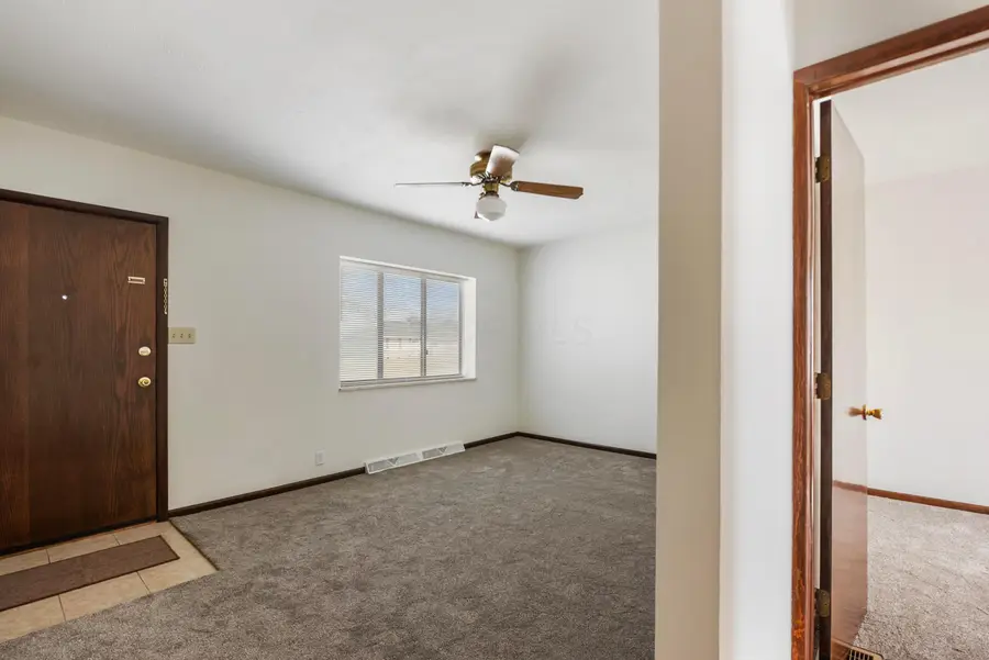 2291 E Howard Road, Obetz, OH 43207 - #2