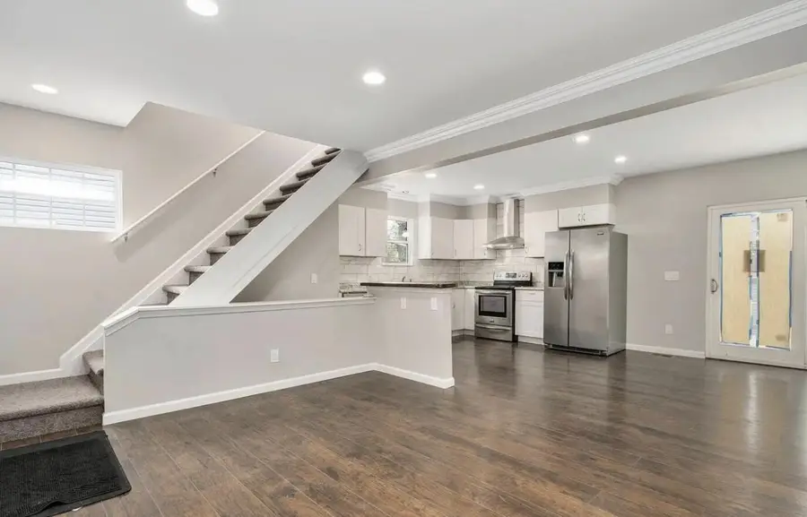 1555 Myrtle Avenue, Columbus, OH 43211 - #2