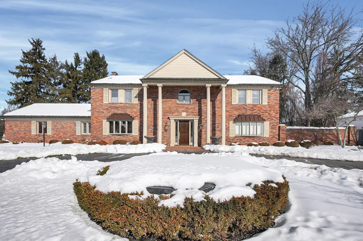 2626 Chartwell Road, Columbus, OH 43220 - #1