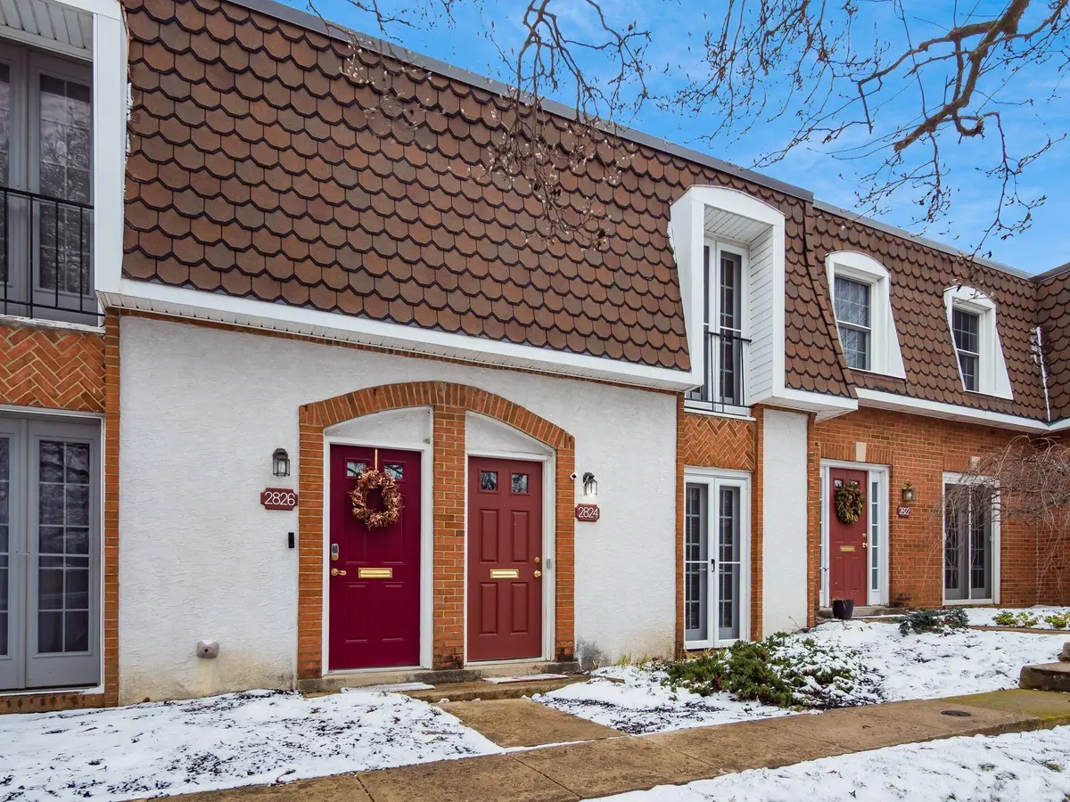 2824 Chateau Circle S, Columbus, OH 43221 - #1