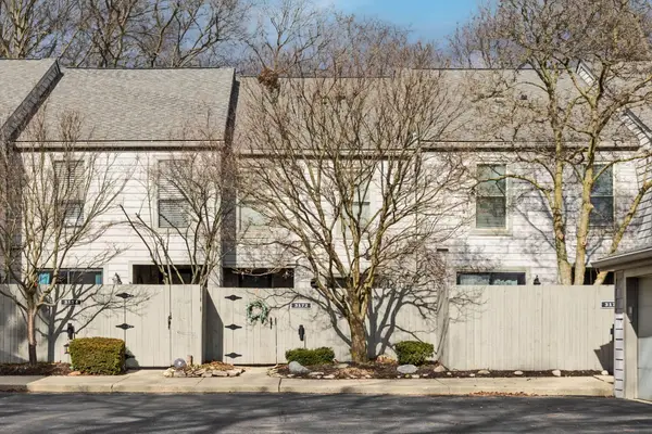 3172 Walden Ravines, Columbus, OH 43221