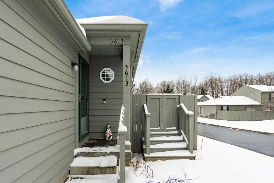 5613 Blendonridge Drive, Columbus, OH 43230 - #2