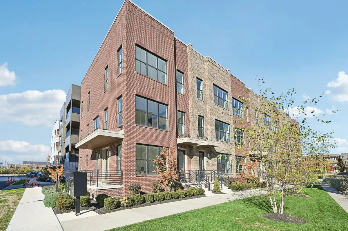 284 Dickenson Street, Columbus, OH 43215 - #1