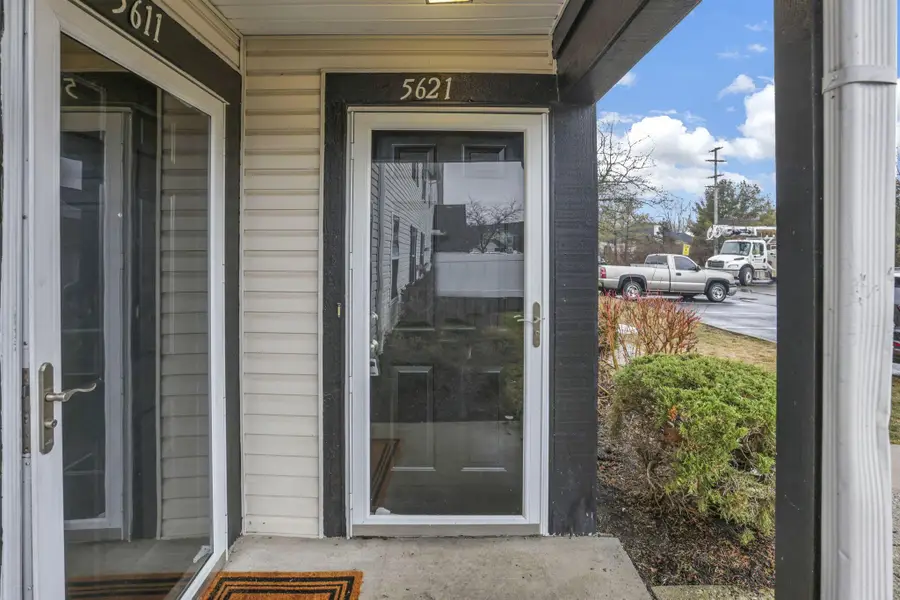 5621 Cedar, Columbus, OH 43228 - #2