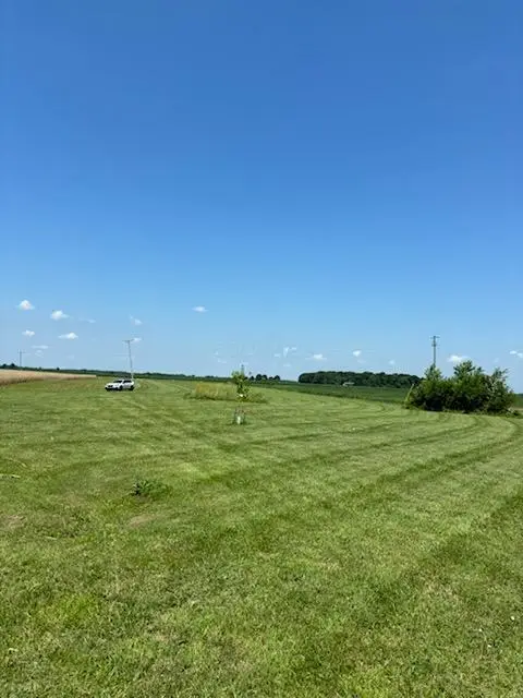 2105 Stonerock Road, Williamsport, OH 43164