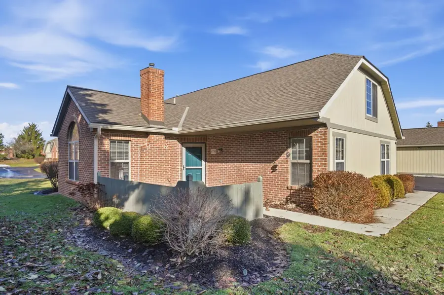 6770 Chateau Chase Drive, Columbus, OH 43235 - #3