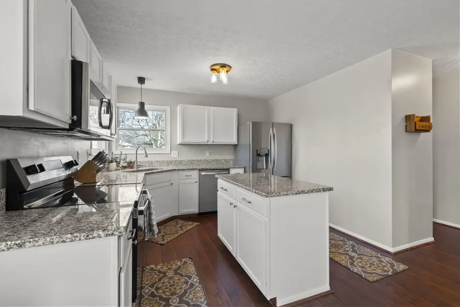 1157 Onaway Court, Columbus, OH 43228 - #2