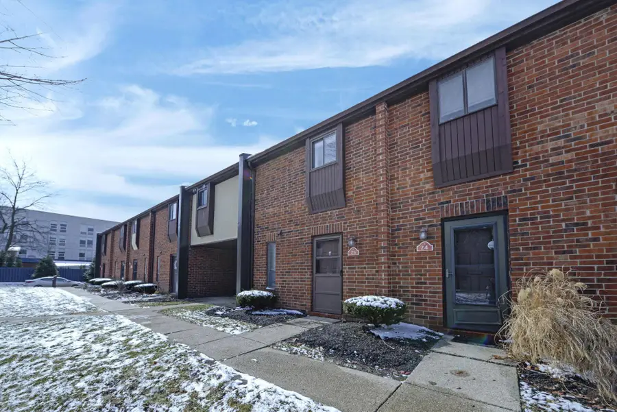 25 King Arthur Court, Westerville, OH 43081 - #2