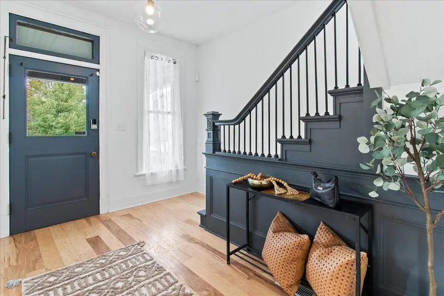 674 S Ohio Avenue, Columbus, OH 43205 - #3