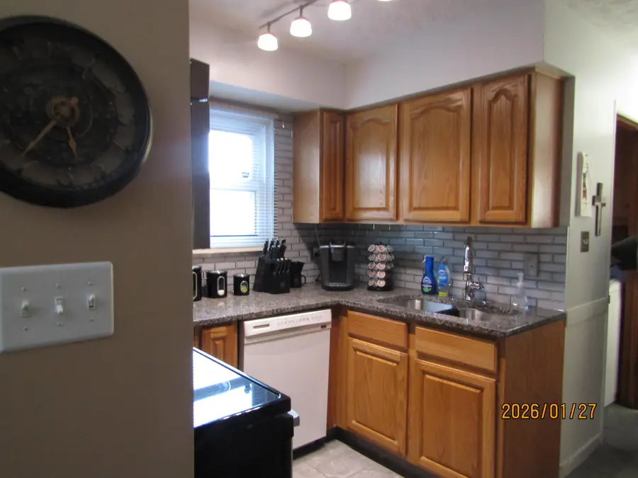 3527 Devin Road, Grove City, OH 43123 - #3