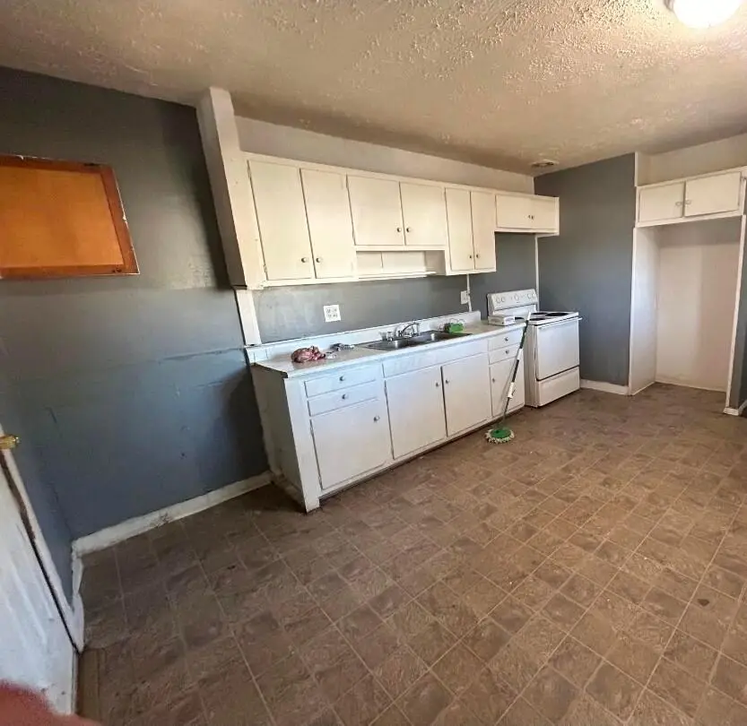 3777 E Deshler Avenue, Columbus, OH 43227 - #2