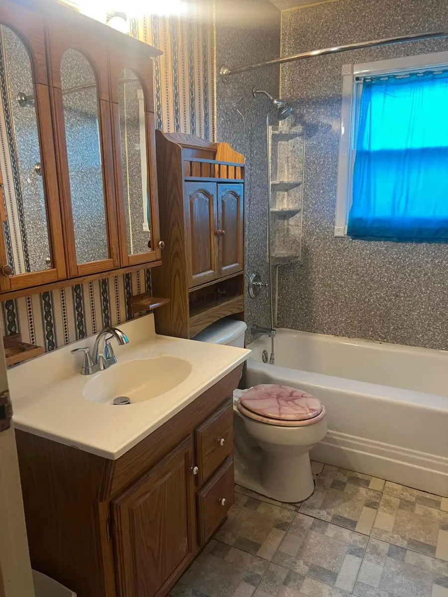 891 S Hampton Road, Columbus, OH 43227 - #2