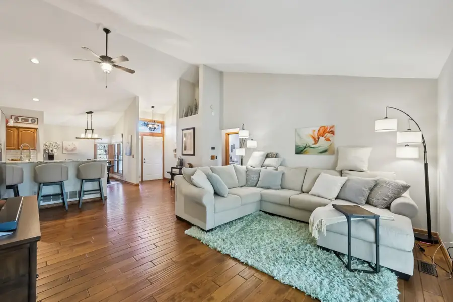 2521 Vililly Circle E, Grove City, OH 43123 - #2