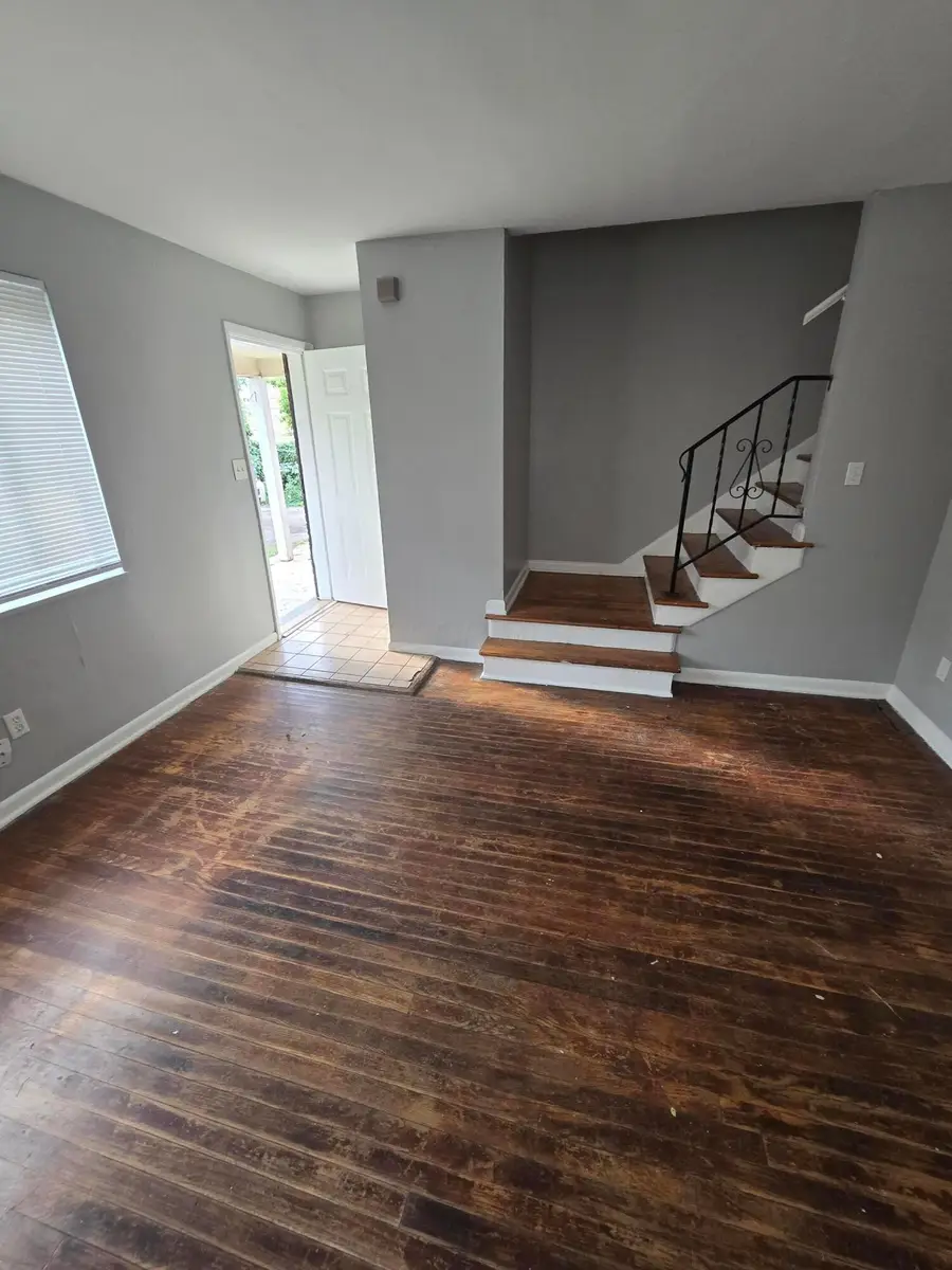 857 Regina Court, Columbus, OH 43204 - #2