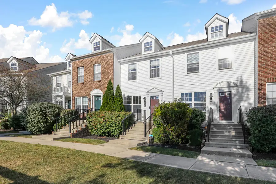 1010 Hartford Village Boulevard, Columbus, OH 43228 - #2