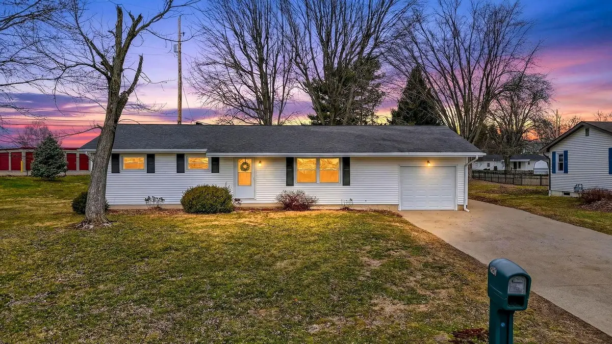 200 Meadow Drive, Circleville, OH 43113 - #1