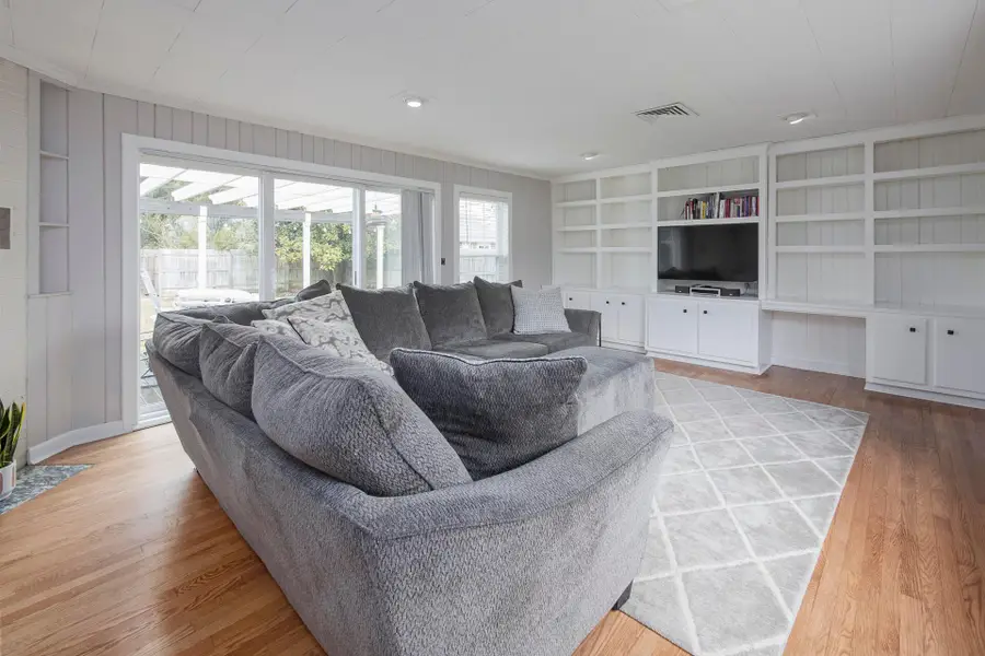 104 Sunnyside Drive, Athens, OH 45701 - #3