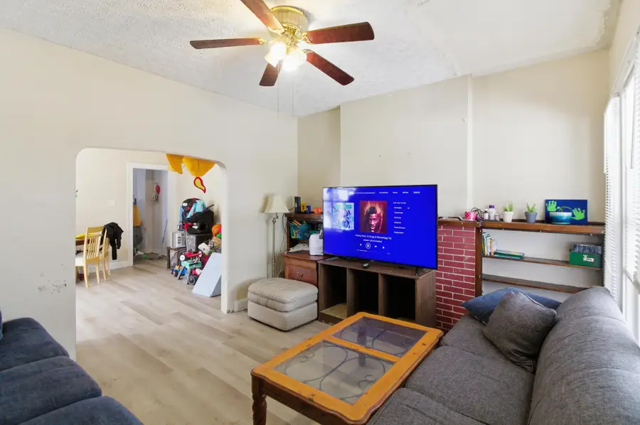 239 241 S Ogden Avenue, Columbus, OH 43204 - #3