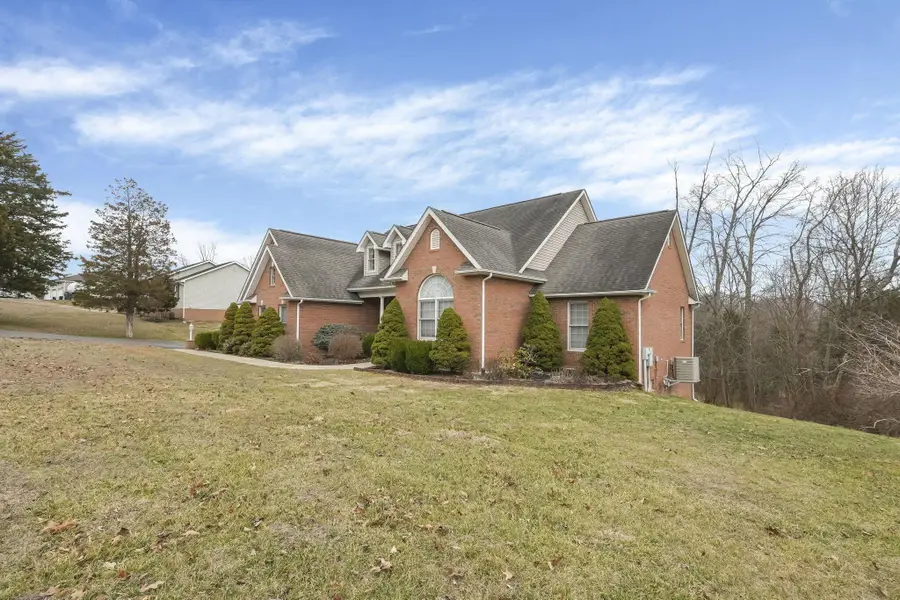 244 Cedar Hill Drive, Waverly, OH 45690 - #2