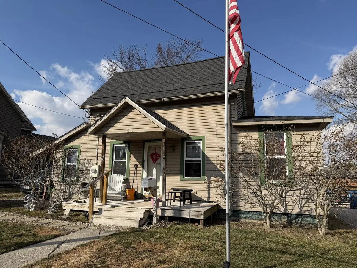 526 W 4th Street, Marysville, OH 43040 - #1