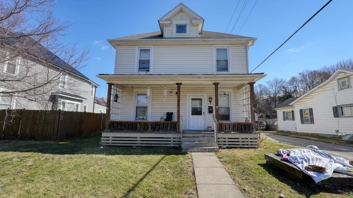 318 N 8th Street, Cambridge, OH 43725 - #1