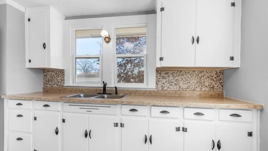 2410 Marion Avenue, Zanesville, OH 43701 - #2