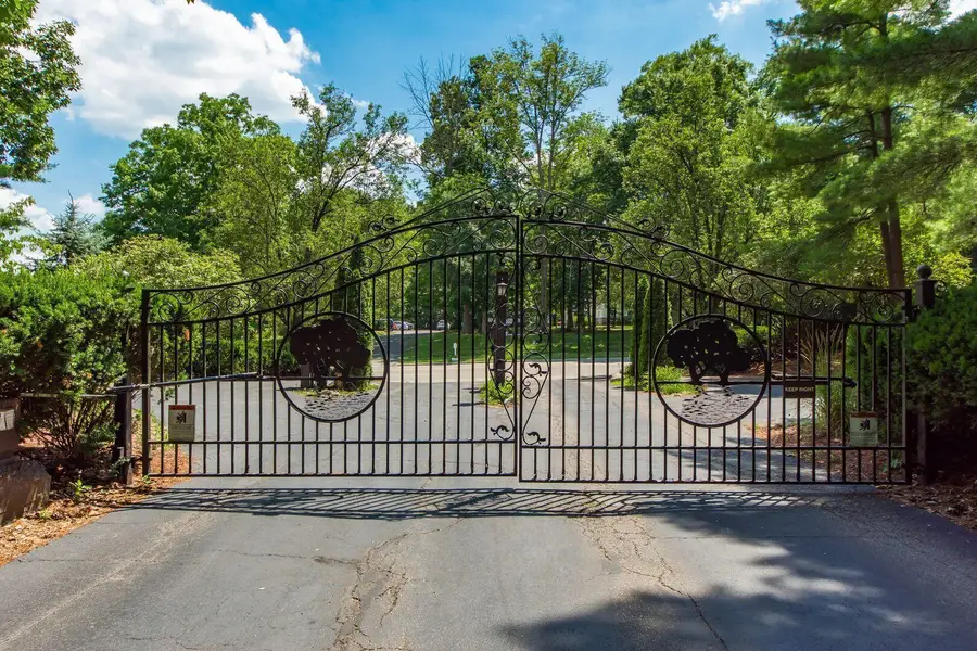 392 Hickory Lane, Westerville, OH 43081 - #2