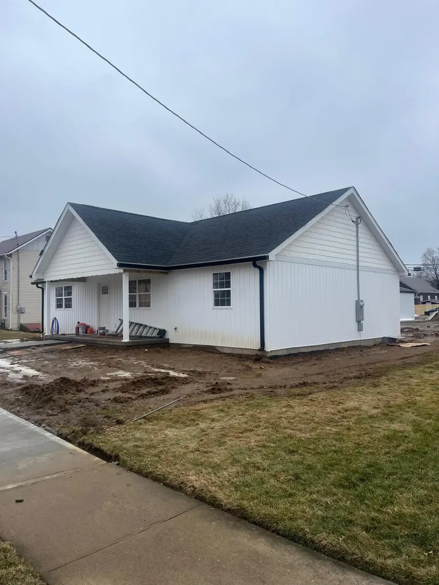 165 W 3rd Street, Frazeysburg, OH 43822 - #2