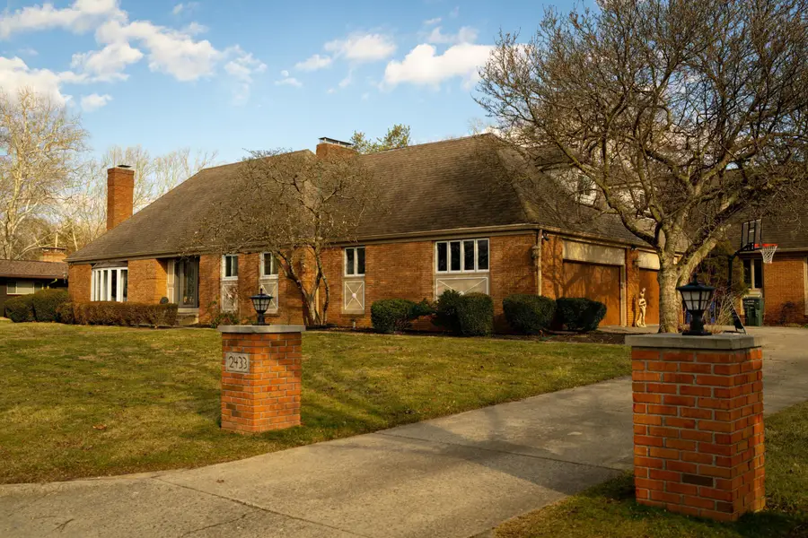 2433 Brookwood Road, Columbus, OH 43209 - #2