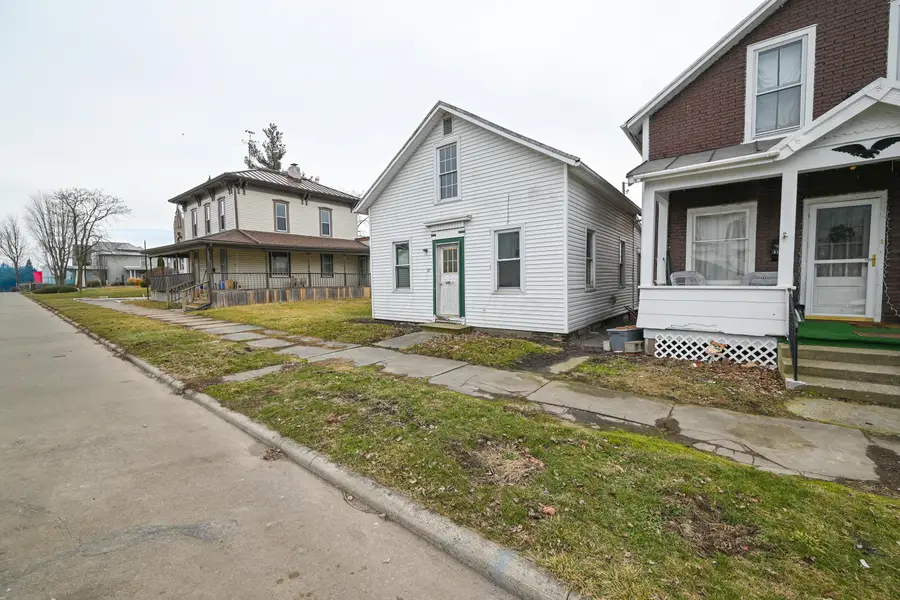 317 E Rensselaer Street, Bucyrus, OH 44820 - #2