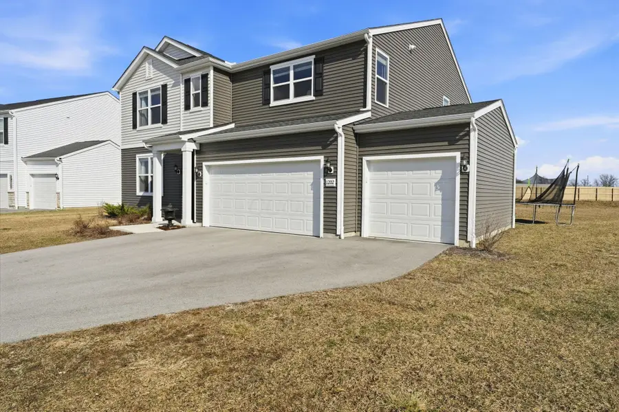 1202 Lake Forest Drive, Hebron, OH 43025 - #3