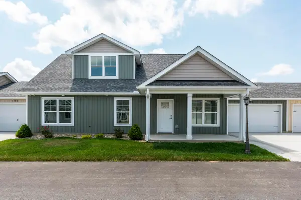 202 Cumberland Meadows Circle, Hebron, OH 43025