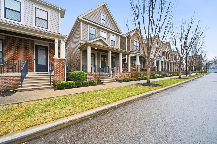 951 Hudson Crossing, Grandview Heights, OH 43212 - #3