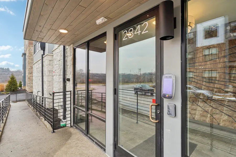 2842 Gunnison Drive, Columbus, OH 43228 - #2