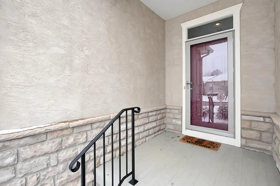 6204 Marias Point Lane, Columbus, OH 43213 - #3