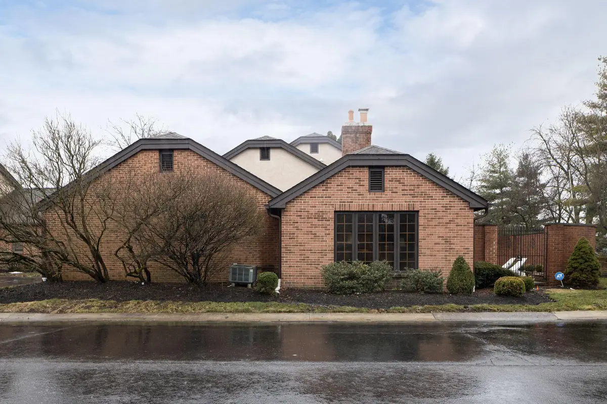 5671 Bastille Place, Columbus, OH 43213 - #1