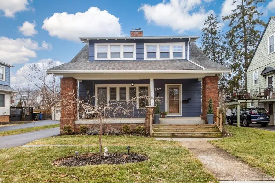 107 E Dunedin Road, Columbus, OH 43214 - #2