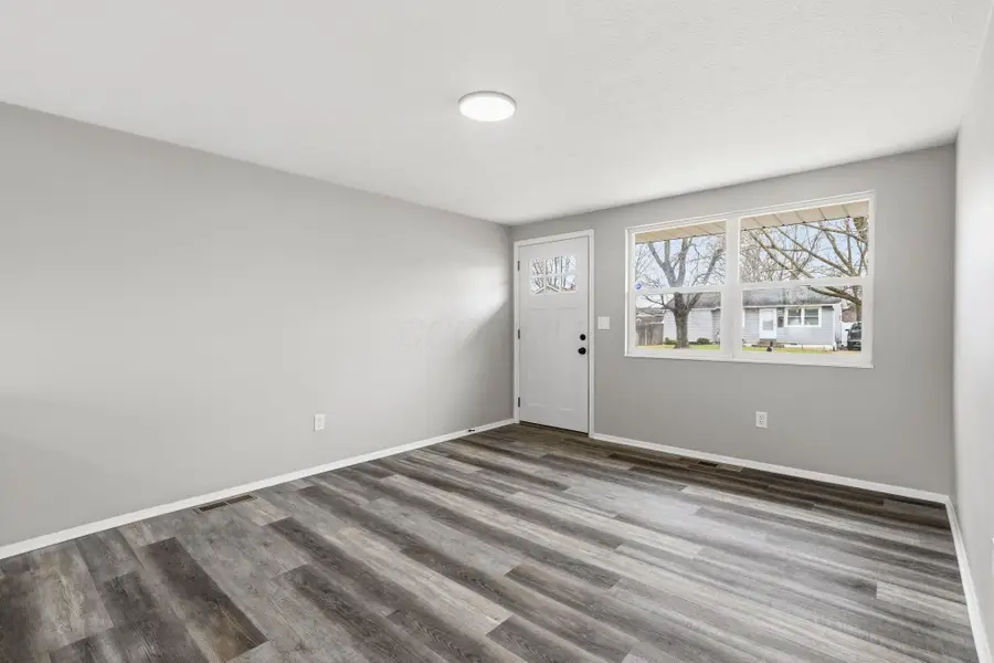 3247 Winding Creek Drive, Columbus, OH 43223 - #2