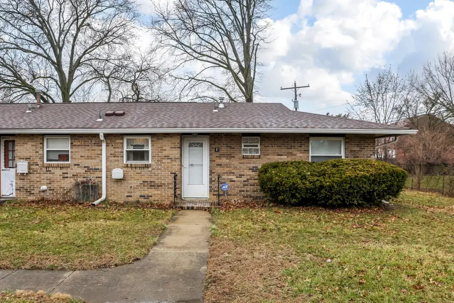 2348 Woodbrook Circle N, Columbus, OH 43223 - #2