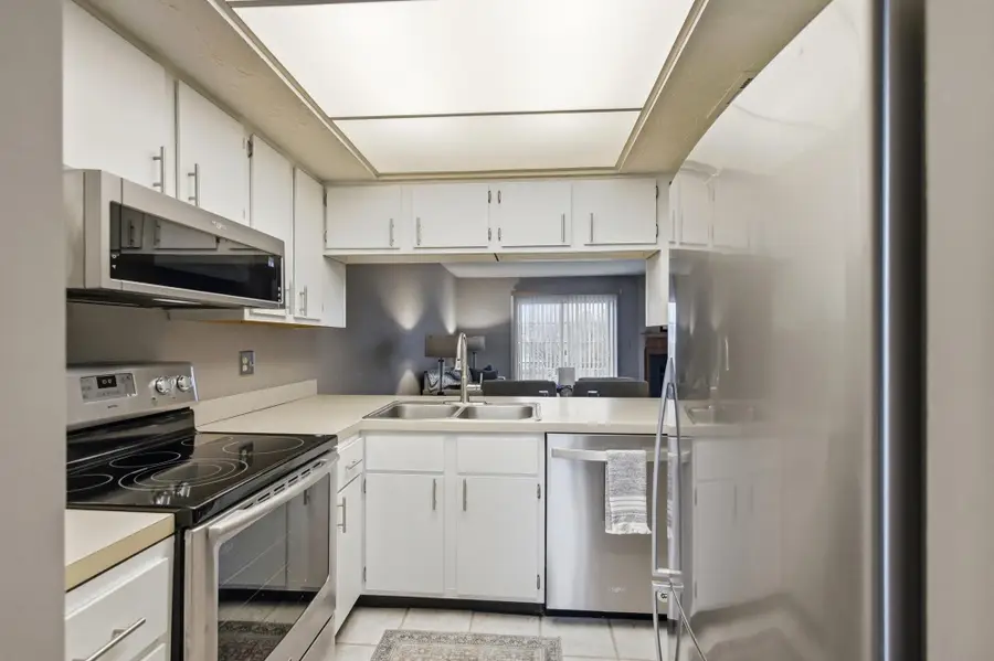 5874 Aqua Bay Drive, Columbus, OH 43235 - #3