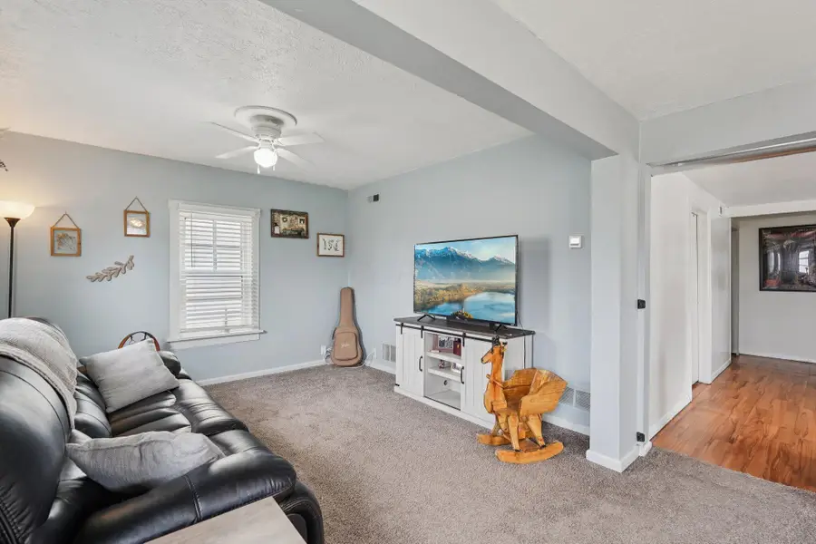 134 Fairview Boulevard, Circleville, OH 43113 - #3