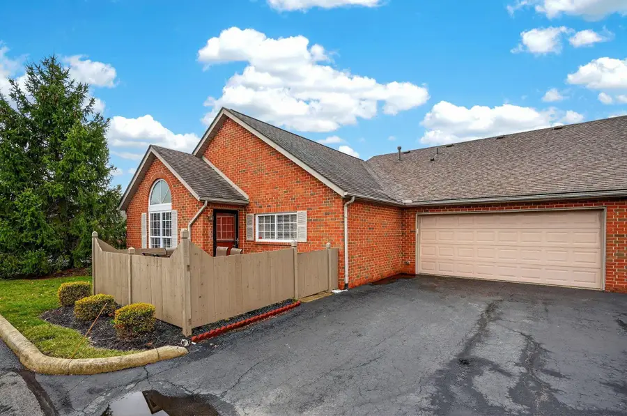 6836 Newrock Drive, New Albany, OH 43054 - #3