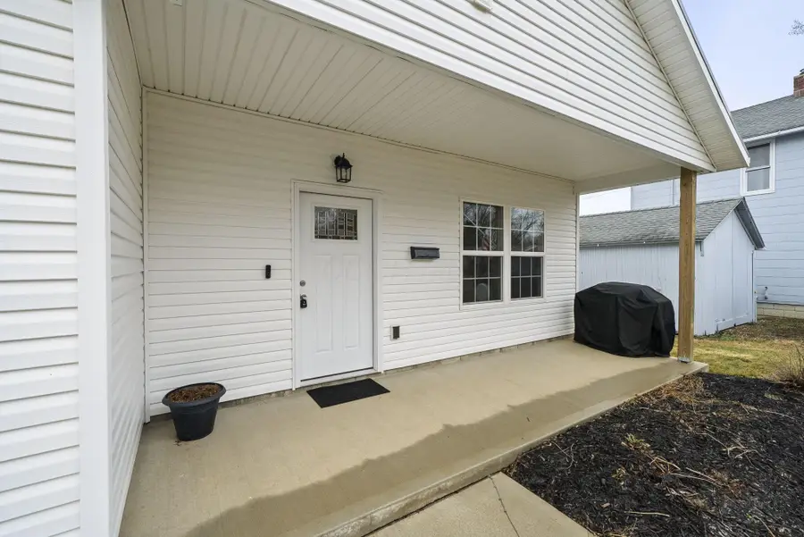 161 E Postal Avenue, Newark, OH 43055 - #2