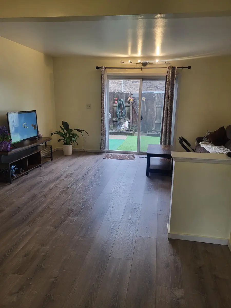 2375 Woodbrook Circle S, Columbus, OH 43223 - #3