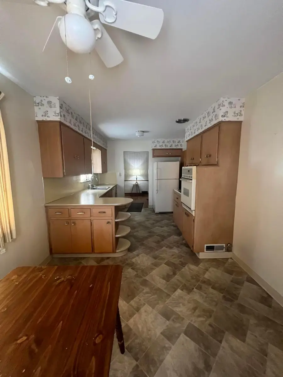 570 S Westgate Avenue, Columbus, OH 43204 - #3