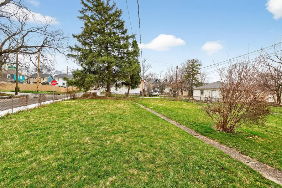105 N Terrace Avenue, Columbus, OH 43204 - #3