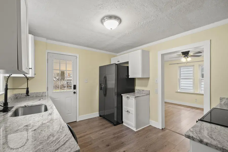 653 E Gates Street, Columbus, OH 43206 - #3